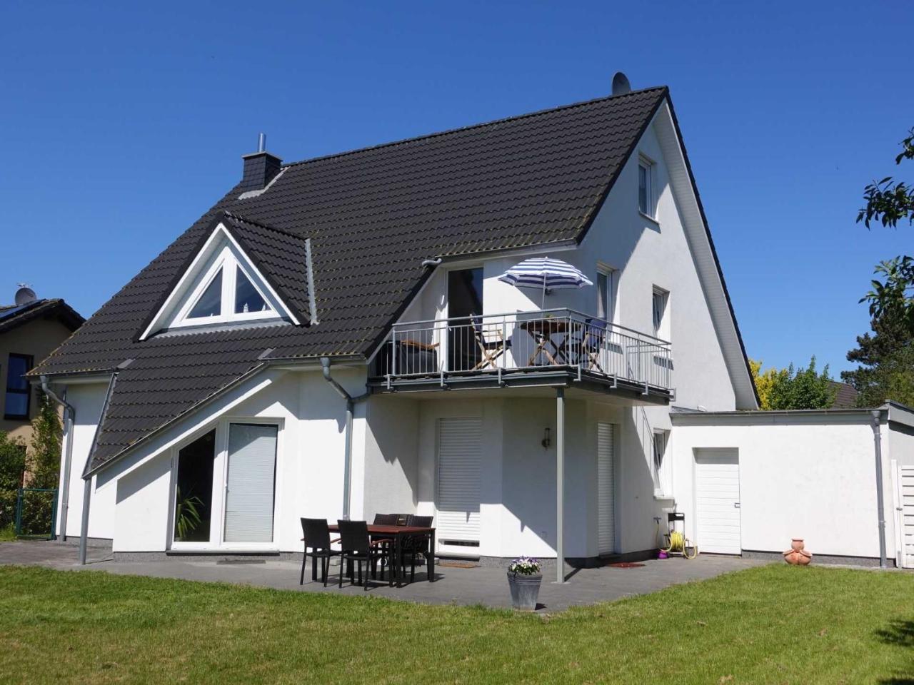 Ferienwohnung Regenbogenhaus Hasselberg  エクステリア 写真