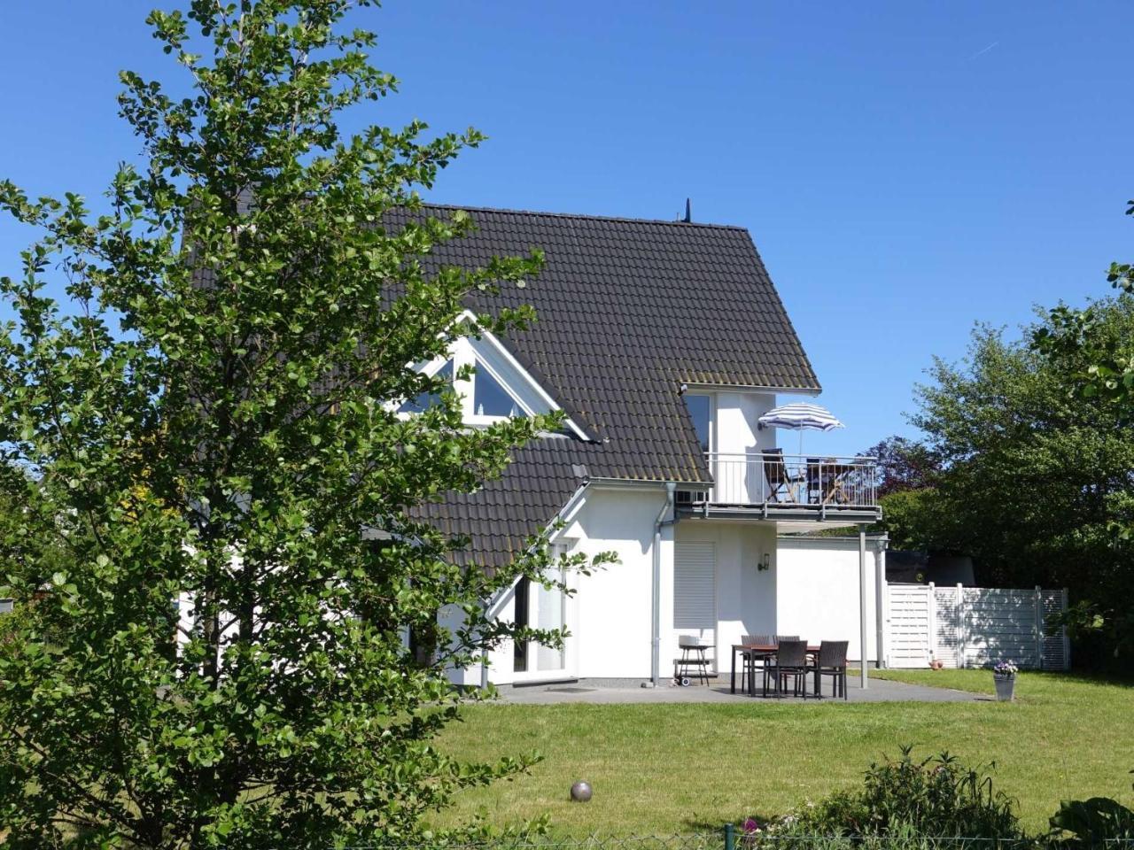 Ferienwohnung Regenbogenhaus Hasselberg  エクステリア 写真